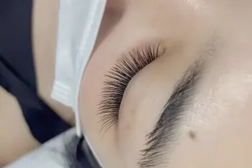 Best Eyebrow Shaping in Singapore